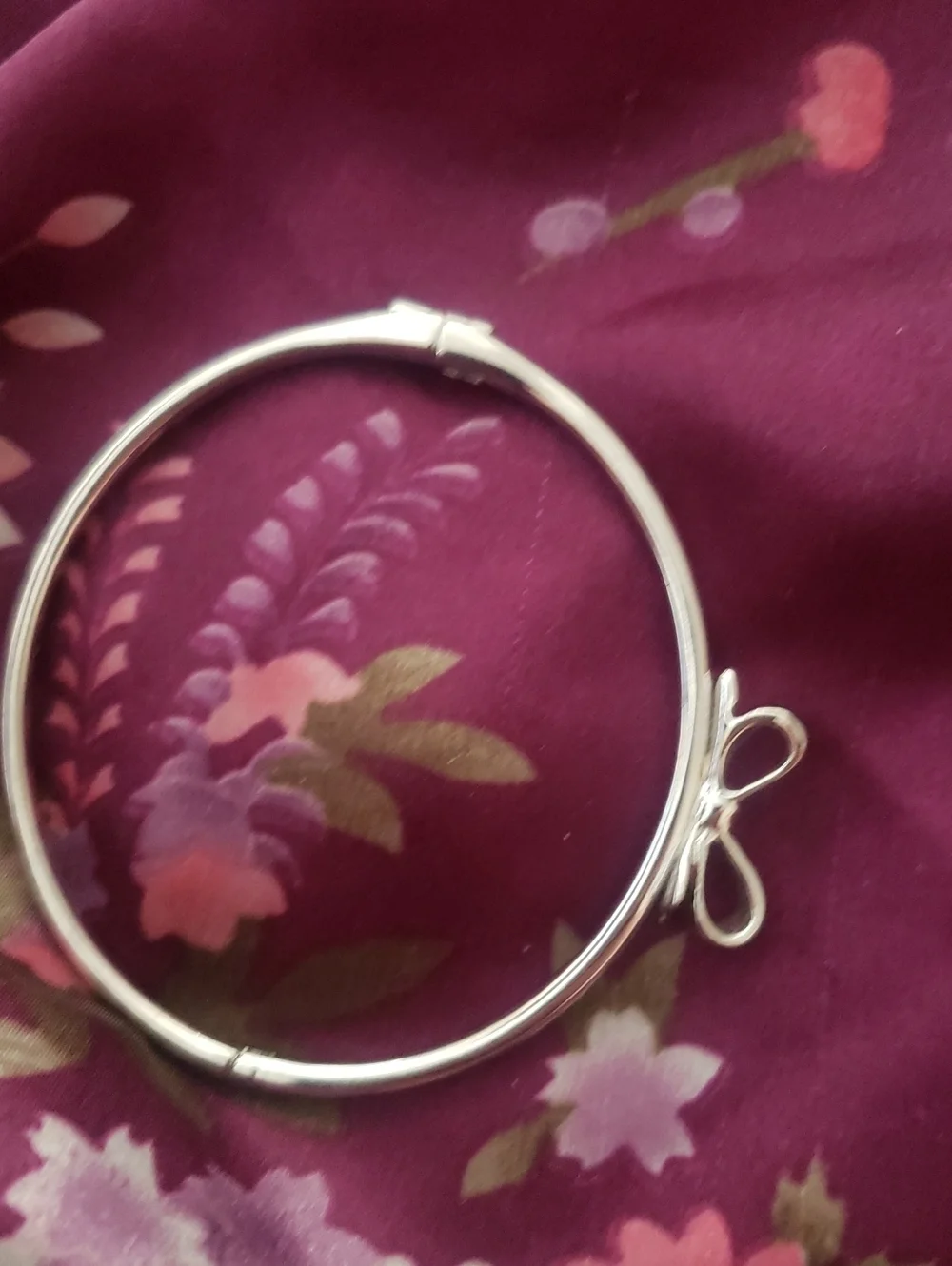 Kate Spade New York Silvertone Bangle With Small Bow - Picture 4 of 7